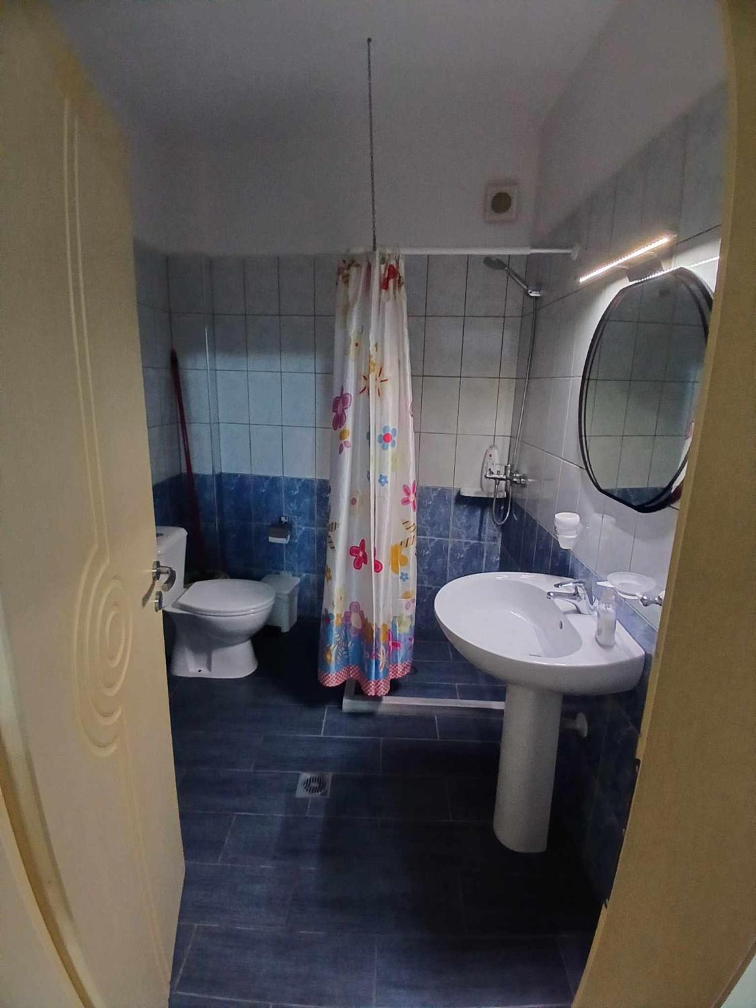 Eniguesthouse Gjirokastër 외부 사진