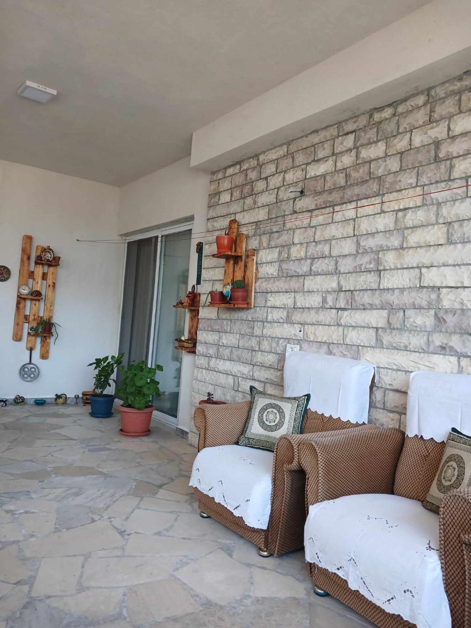 Eniguesthouse Gjirokastër 외부 사진