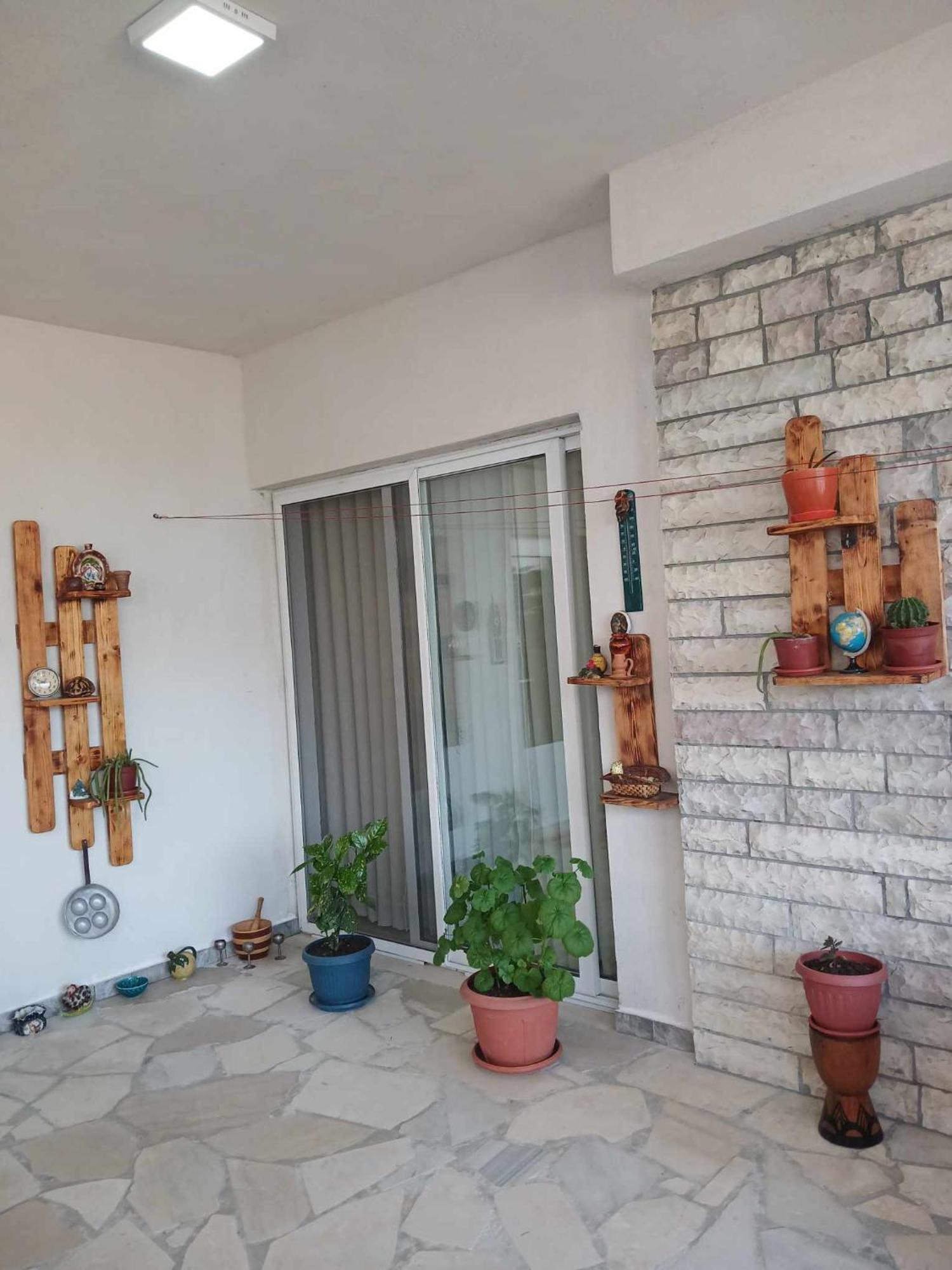 Eniguesthouse Gjirokastër 외부 사진