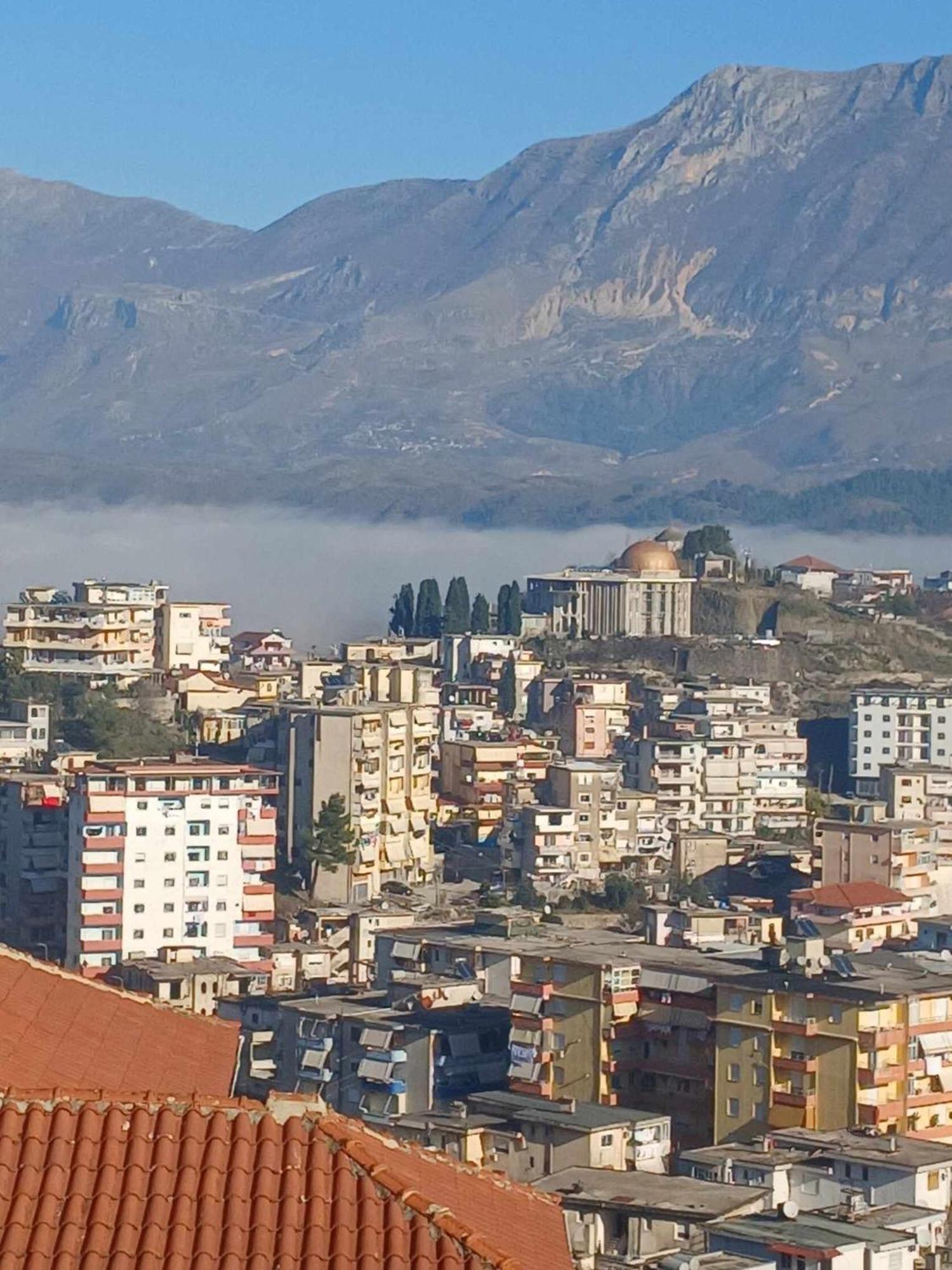 Eniguesthouse Gjirokastër 외부 사진